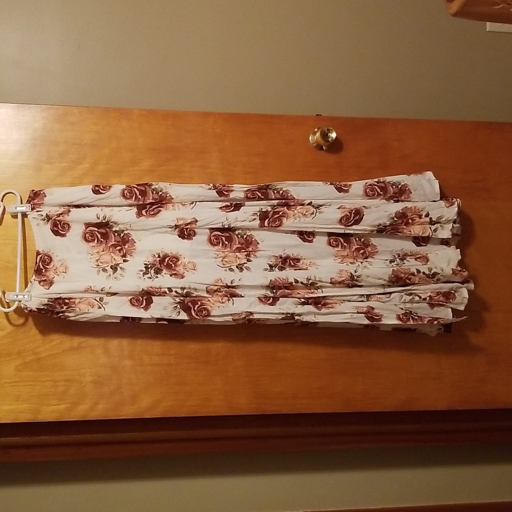 Aakaa maxi skirt